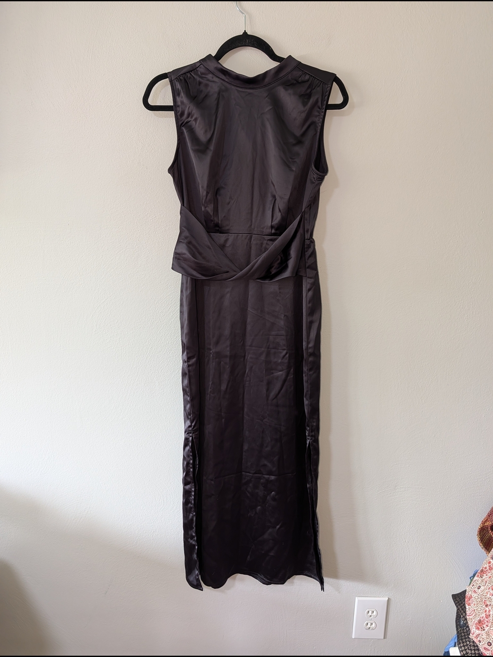 6 NWT Jasambac Sleeveless Black Satin Maxi Dress